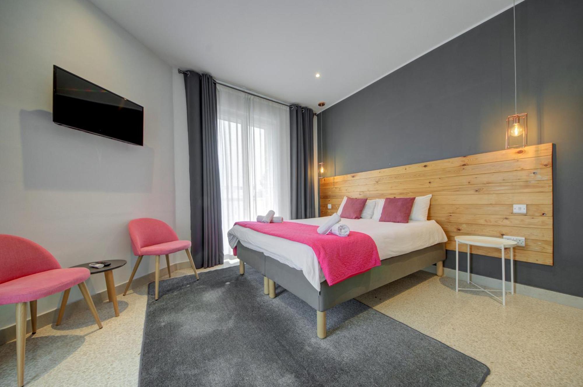 Caro Boutique Guest House San Gwann Bagian luar foto